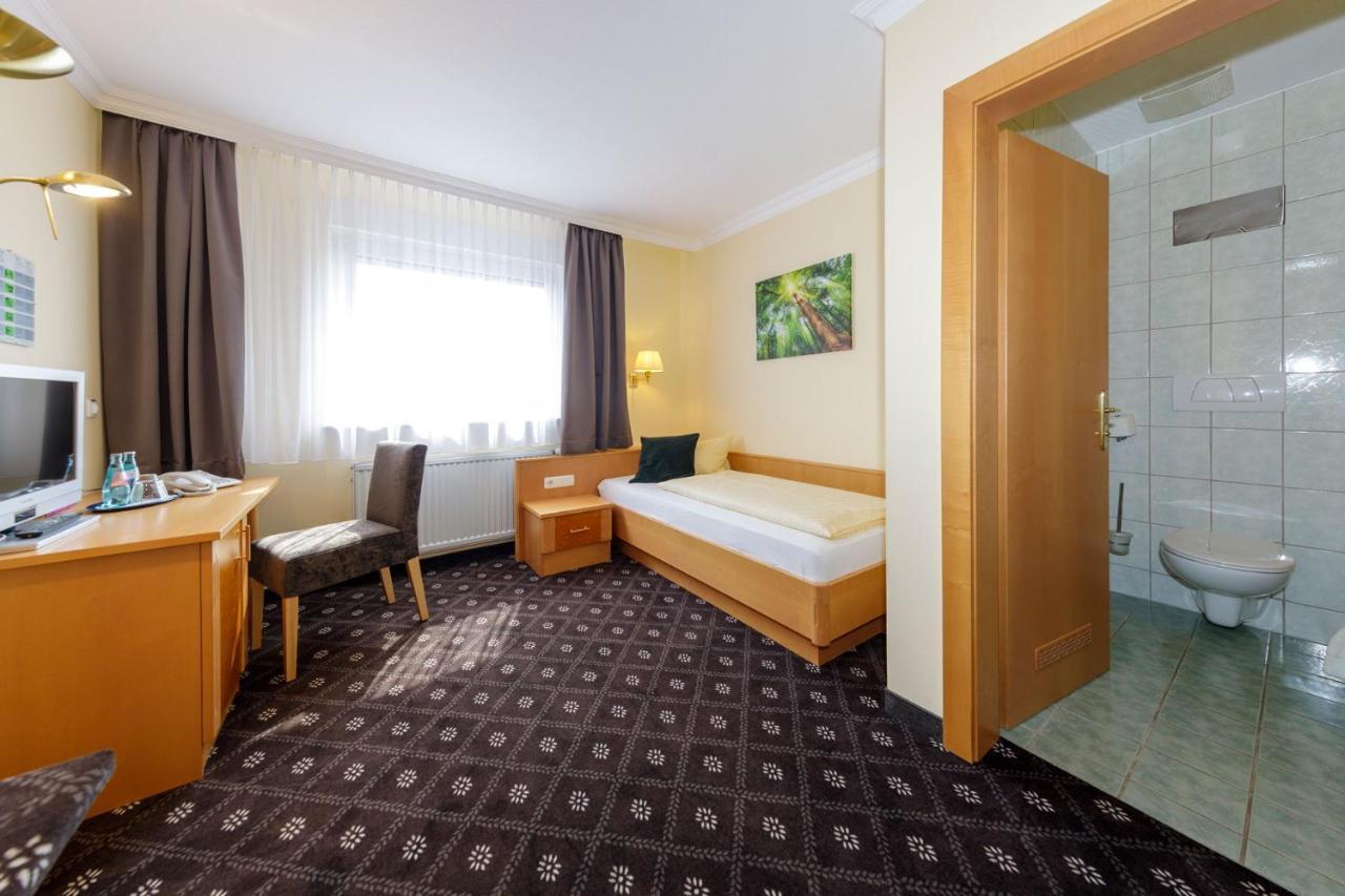 Hotel Zum Adler Nidderau المظهر الخارجي الصورة